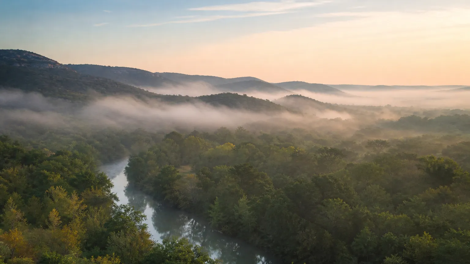 San Marcos, Texas: morning fog over the river corridor
